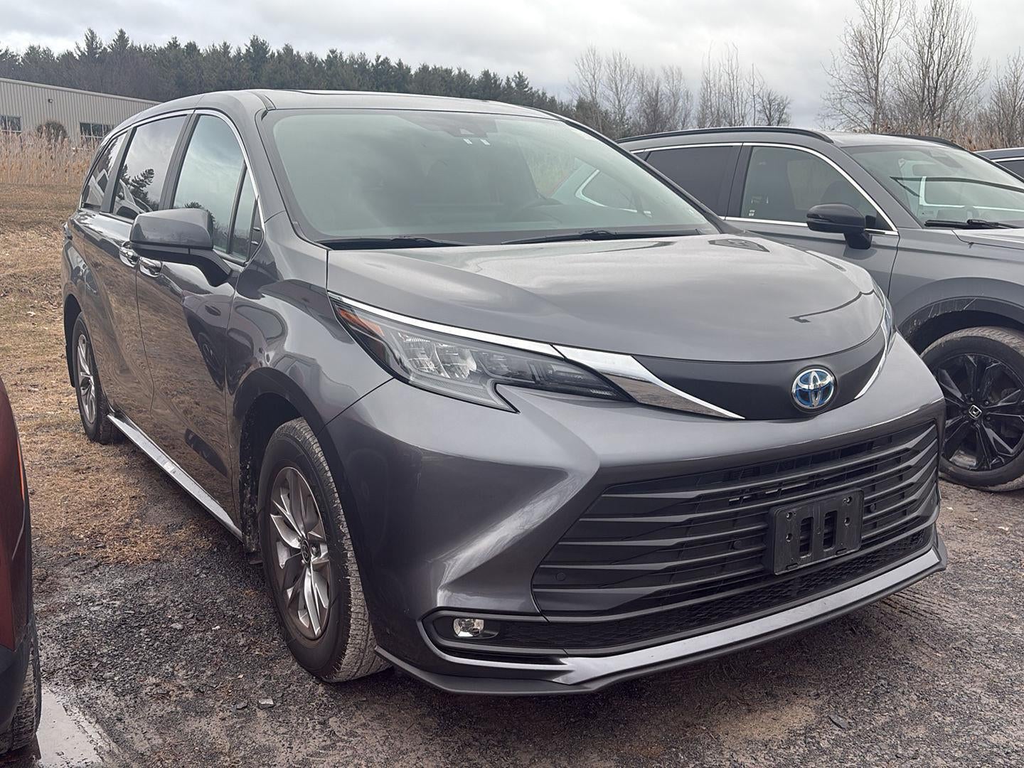 2025 Toyota Sienna XLE All Wheel Drive CVT