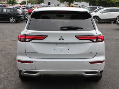2024 Mitsubishi Outlander Black Edition