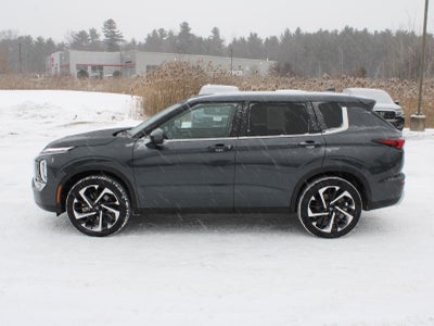 2024 Mitsubishi Outlander SE Black Edition Four Wheel Drive CVT