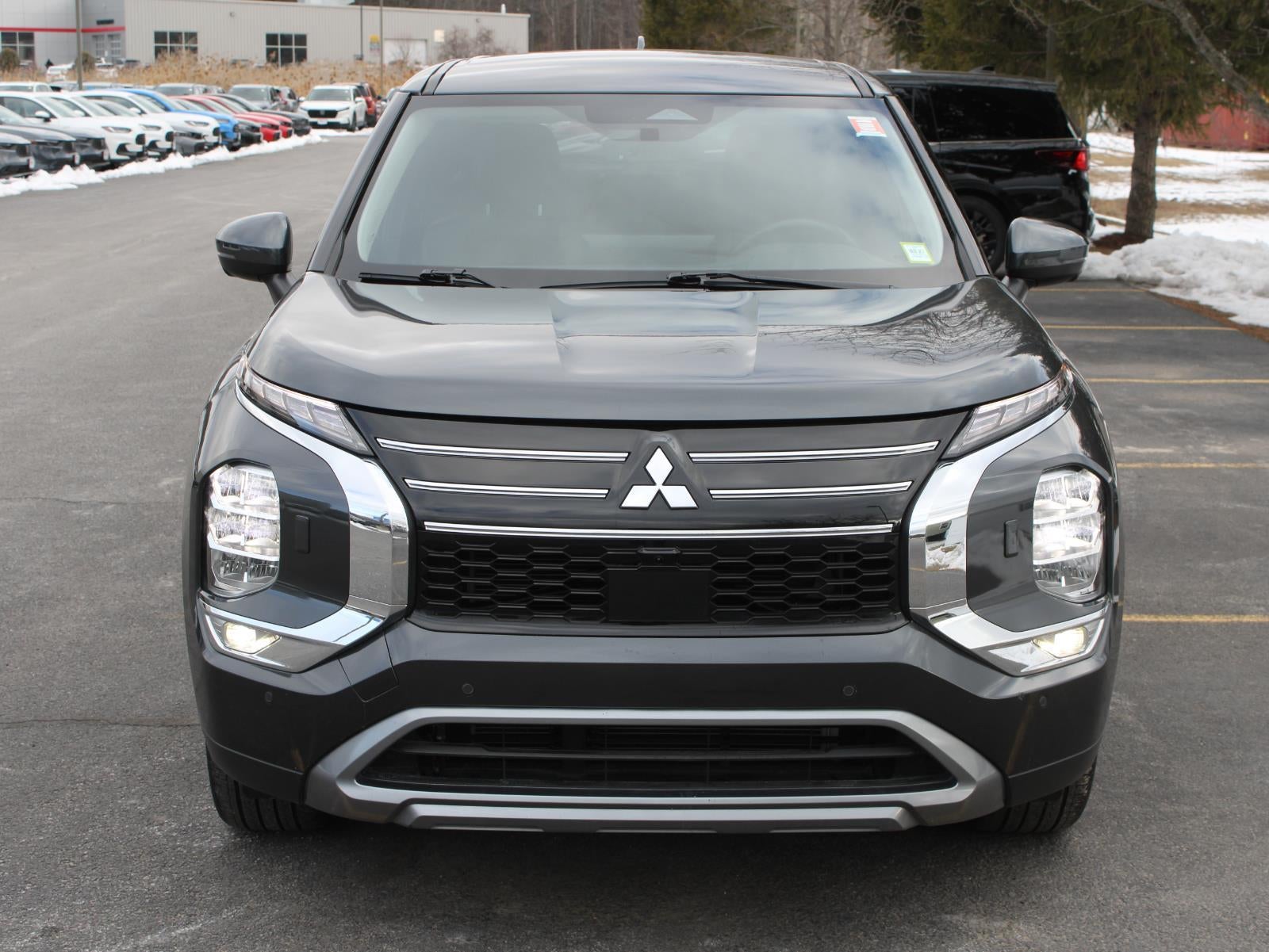 2025 Mitsubishi Outlander SE All Wheel Drive CVT