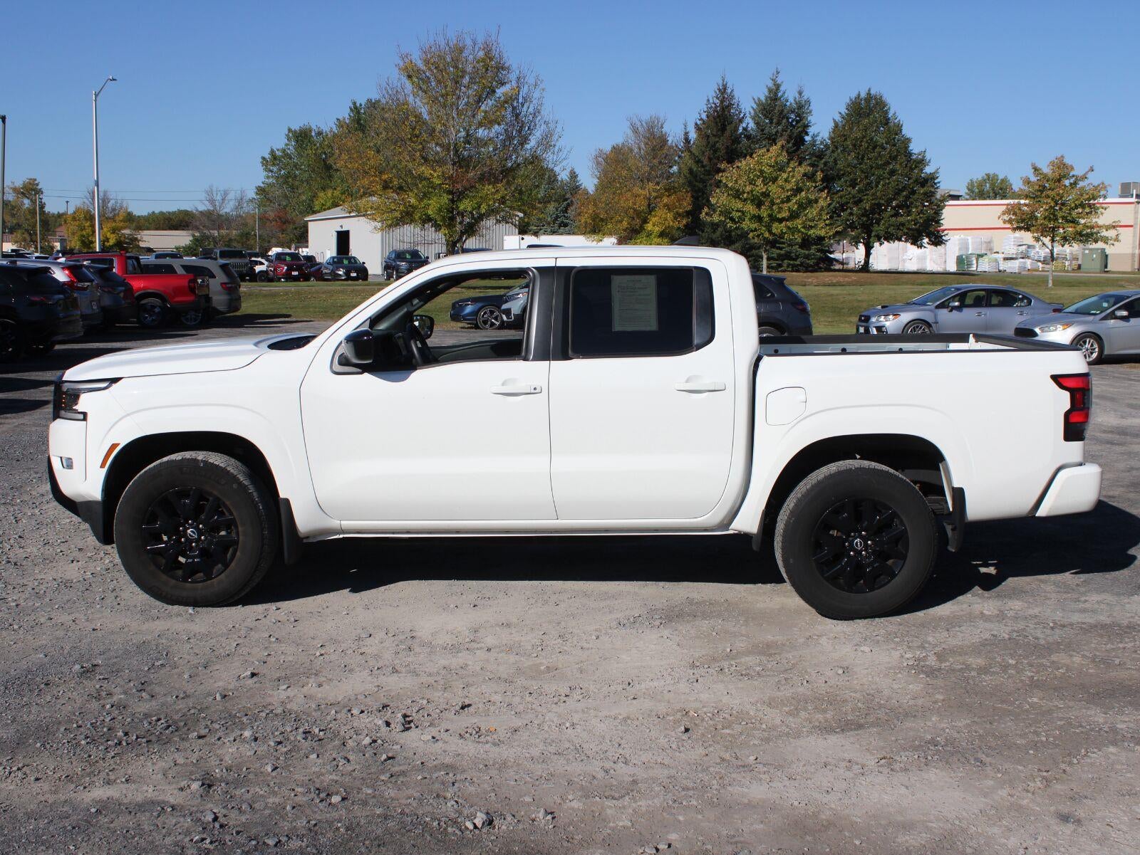 2023 Nissan Frontier SV
