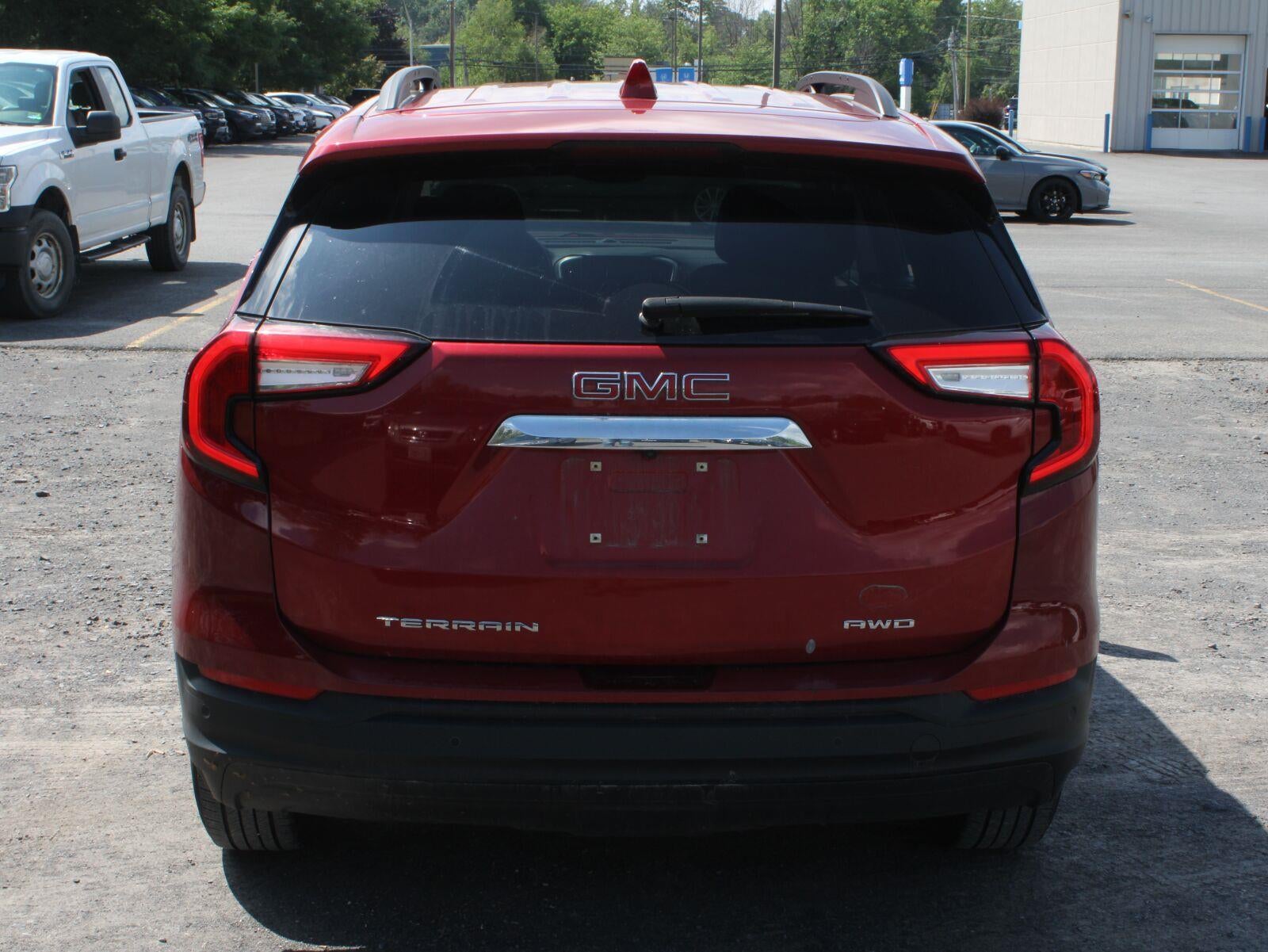 2022 GMC Terrain SLE