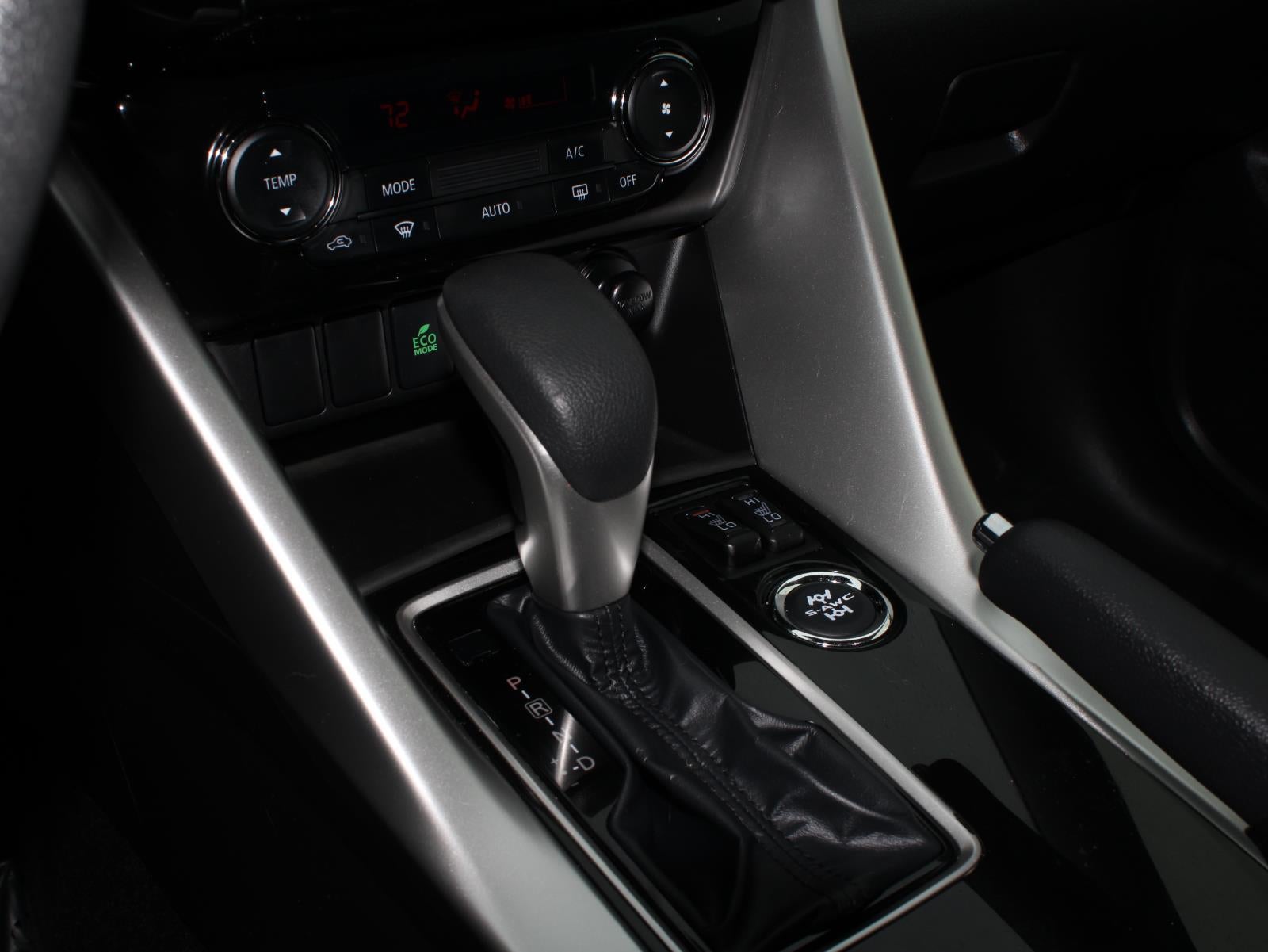 2024 Mitsubishi Eclipse Cross LE