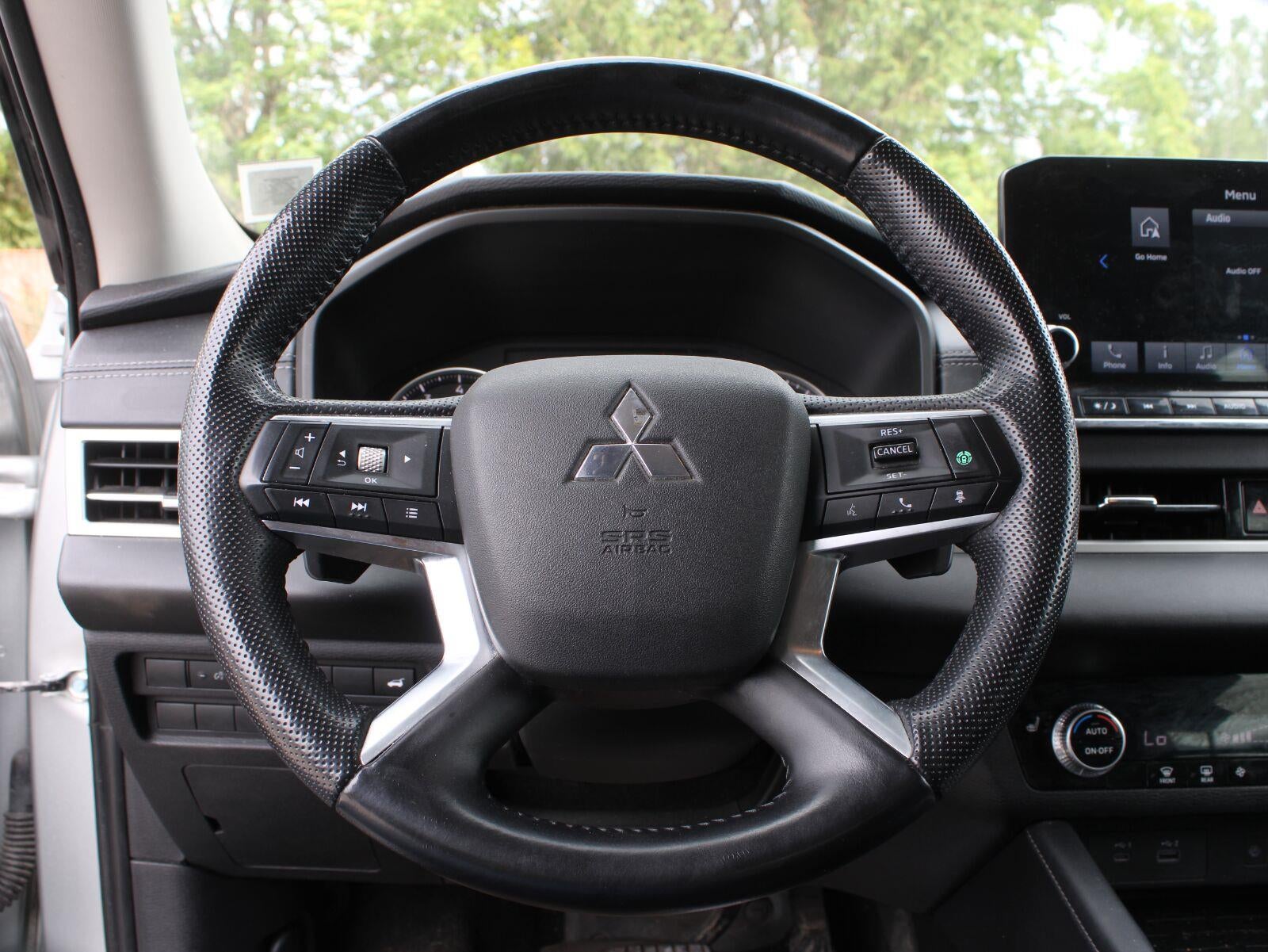 2022 Mitsubishi Outlander SE