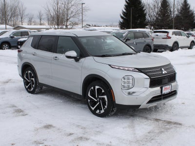 2024 Mitsubishi Outlander SE Black Edition