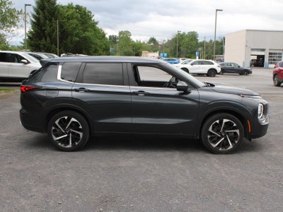 2024 Mitsubishi Outlander SE Black Edition