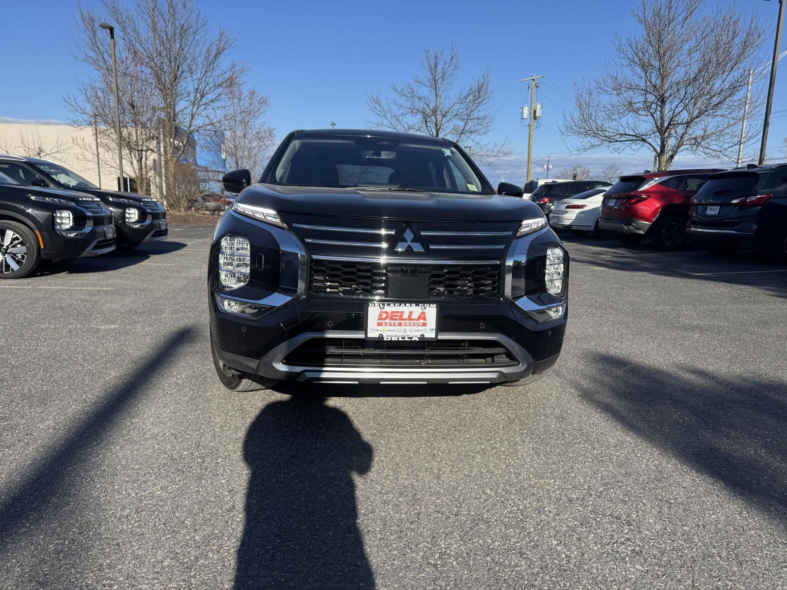 2025 Mitsubishi Outlander SE