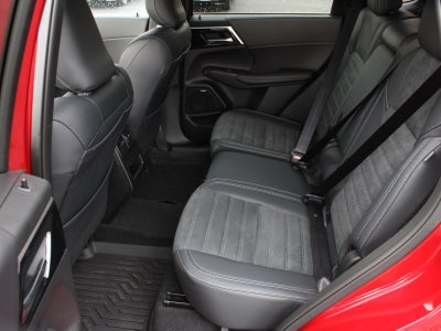 2026 Mitsubishi Outlander LE