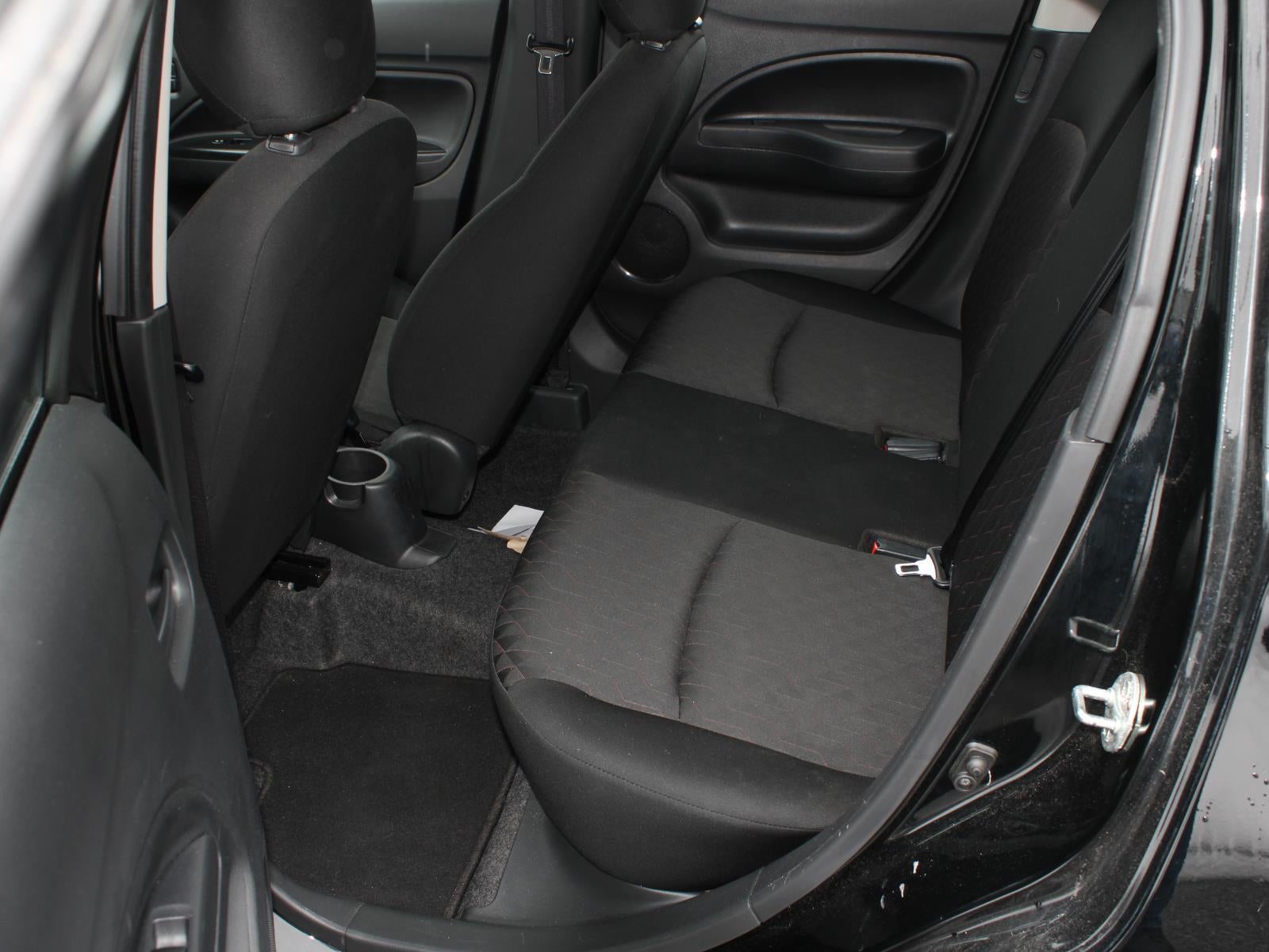 2022 Mitsubishi Mirage ES