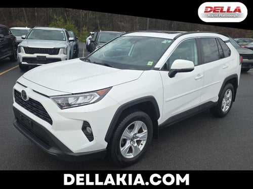 2020 Toyota RAV4 XLE