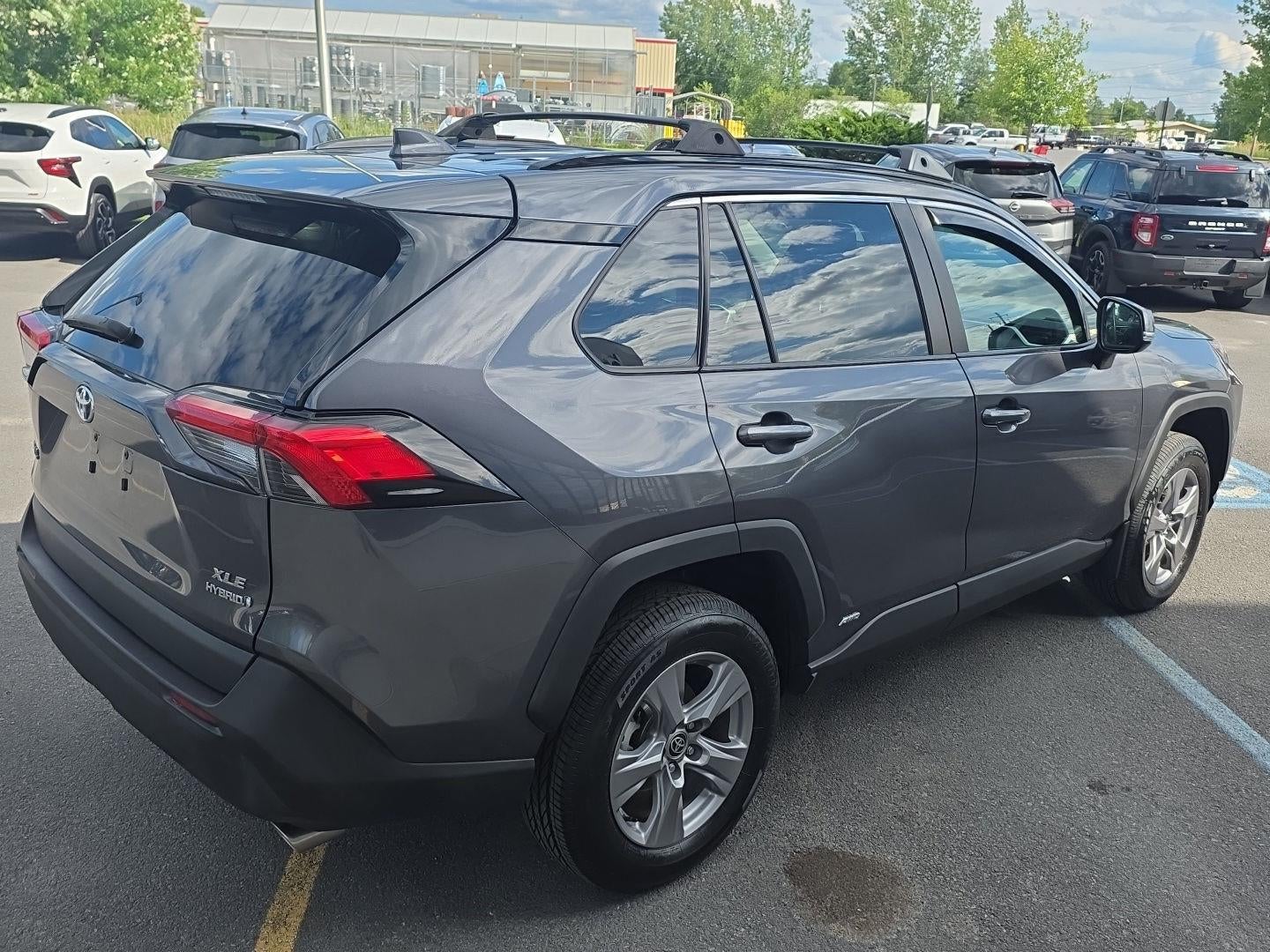 2023 Toyota RAV4 Hybrid XLE