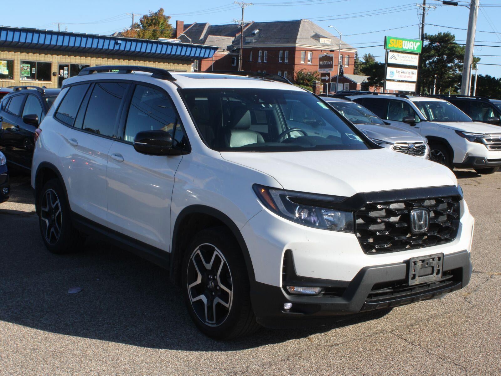 2023 Honda Passport Elite