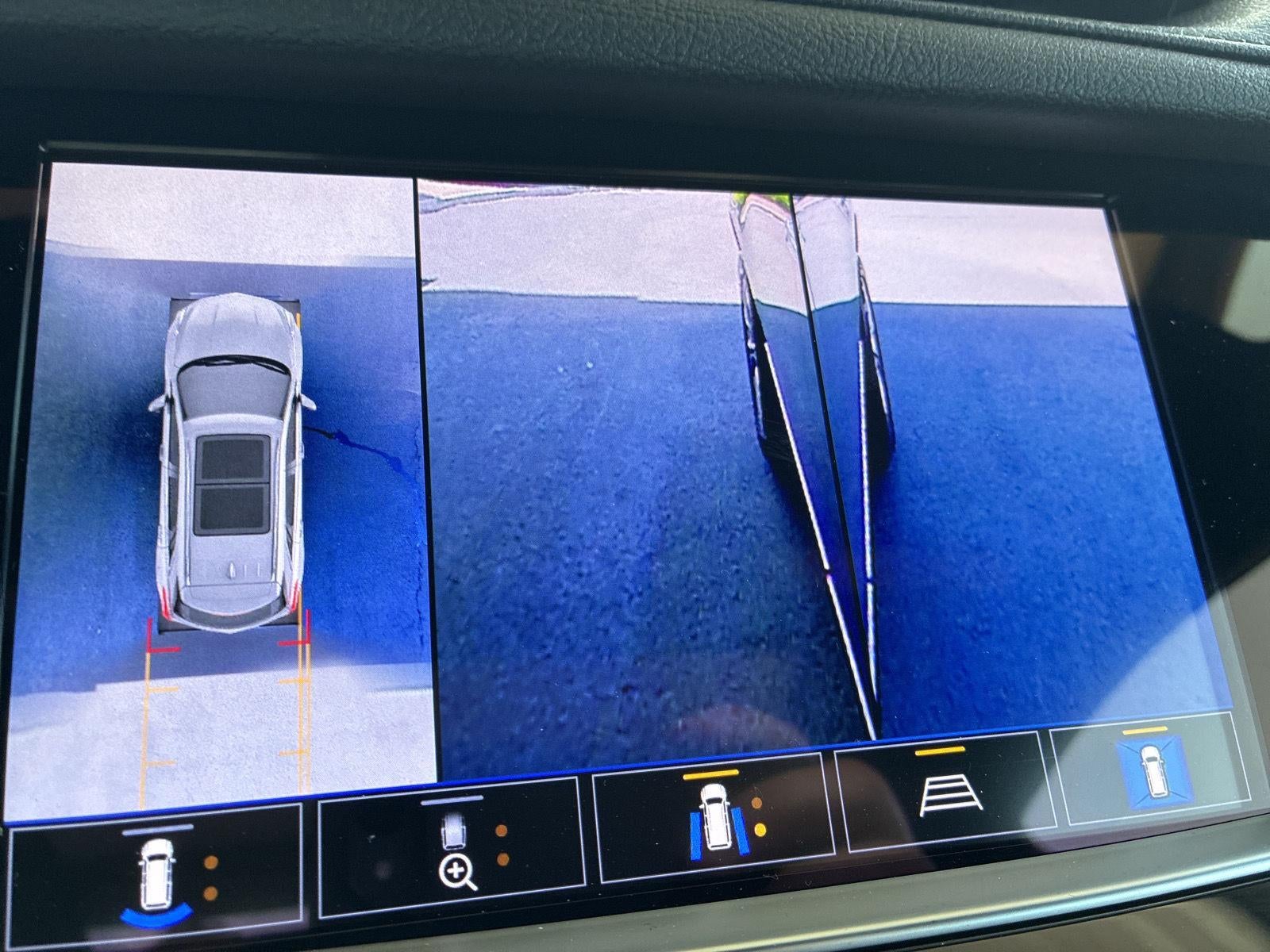 2022 Cadillac XT5 AWD Premium Luxury