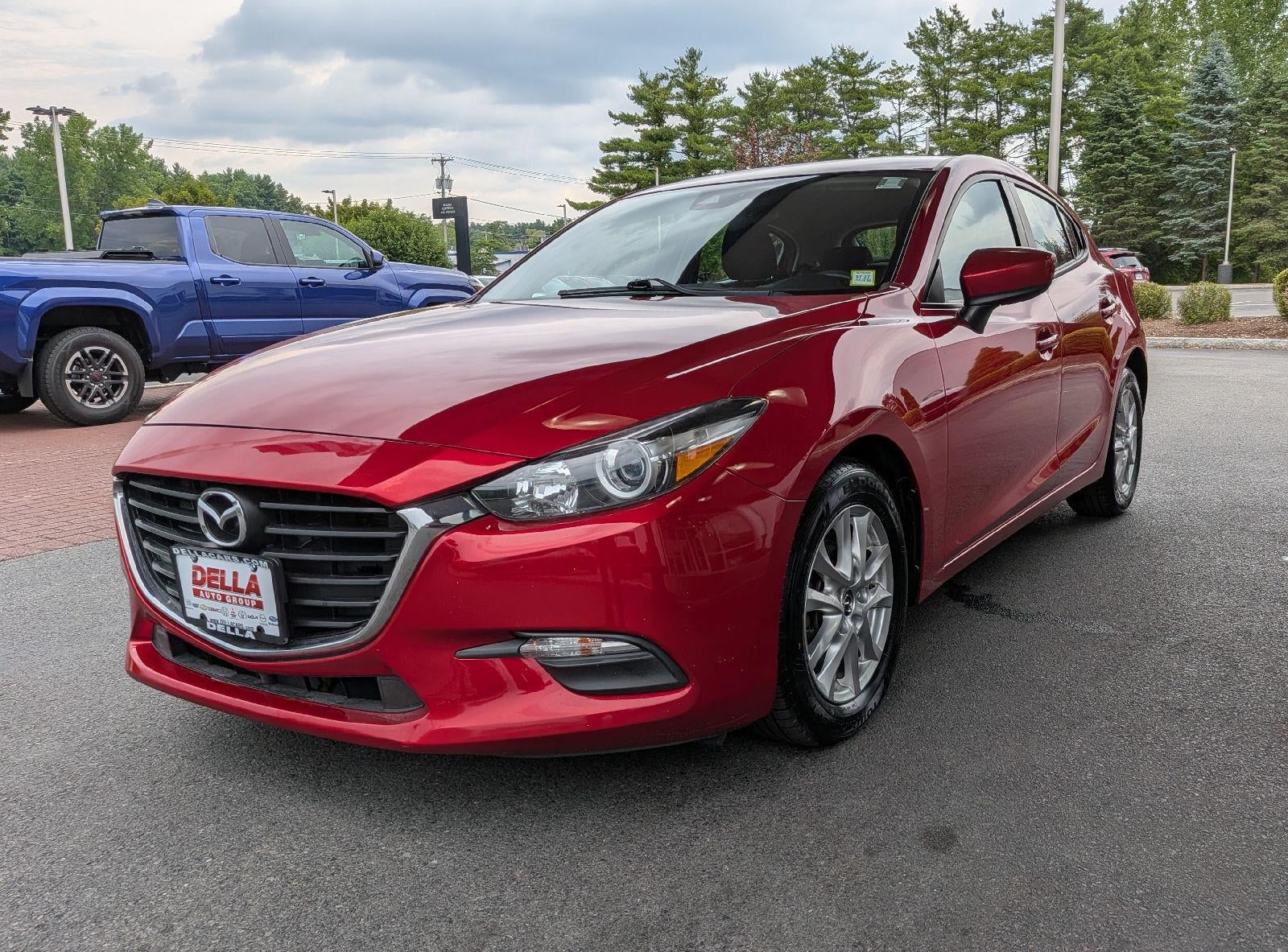 2018 Mazda Mazda3 5-Door Sport