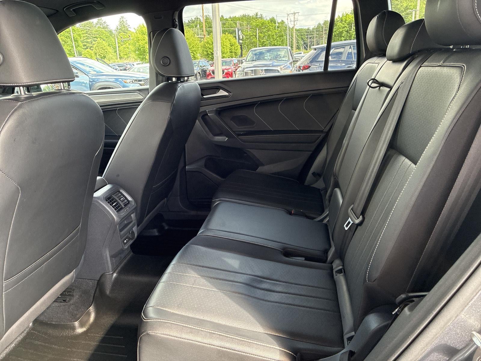 2022 Volkswagen Tiguan SE R-Line Black