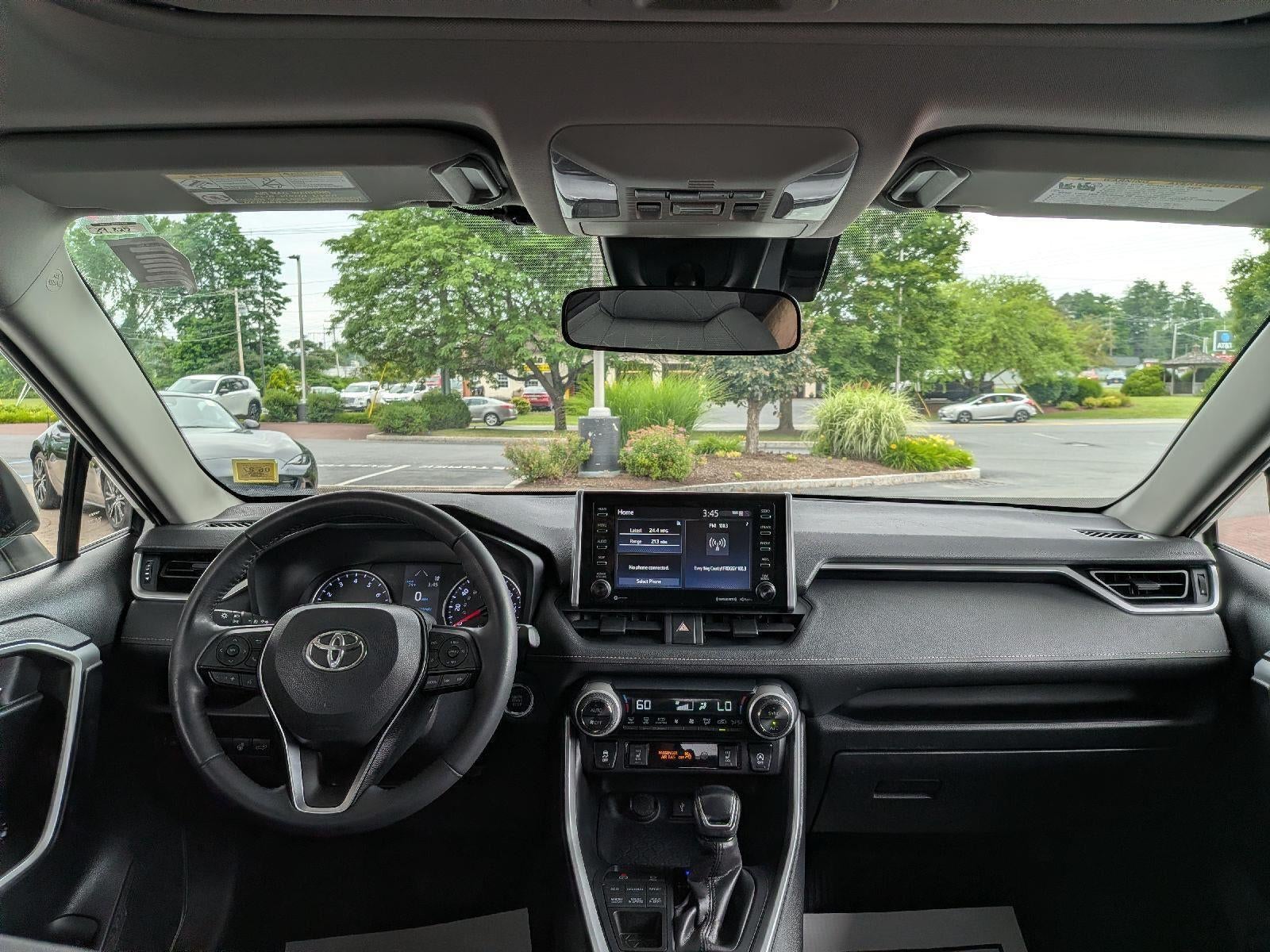 2020 Toyota RAV4 XLE