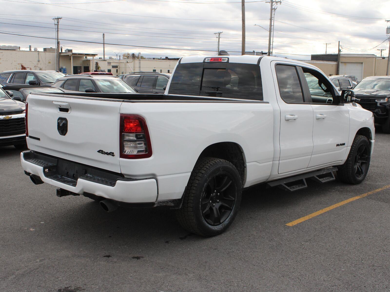 2022 RAM 1500 Big Horn Quad Cab 4x4 6'4" Box