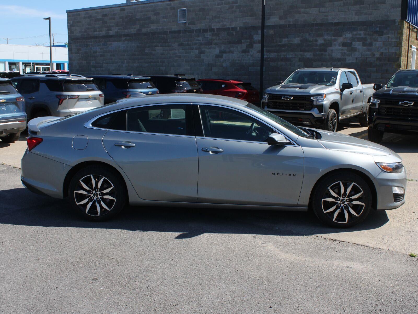 2025 Chevrolet Malibu RS