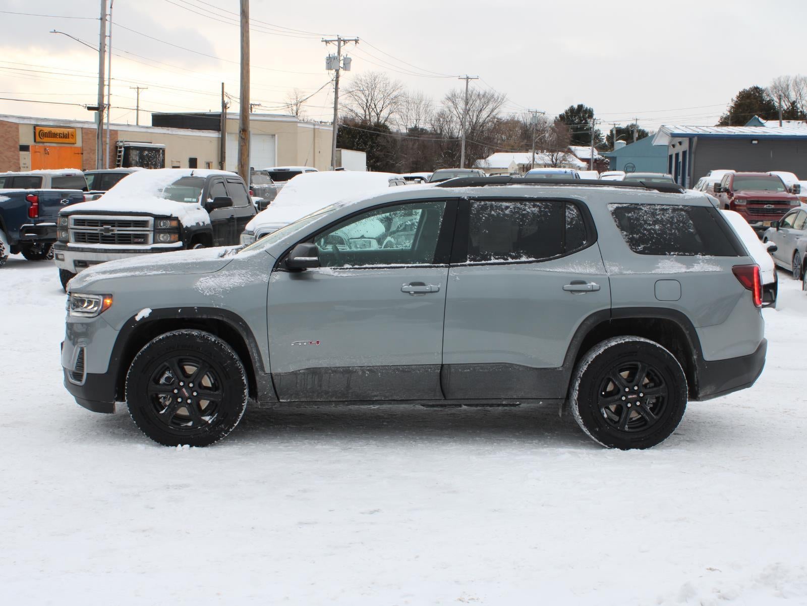 2023 GMC Acadia AT4