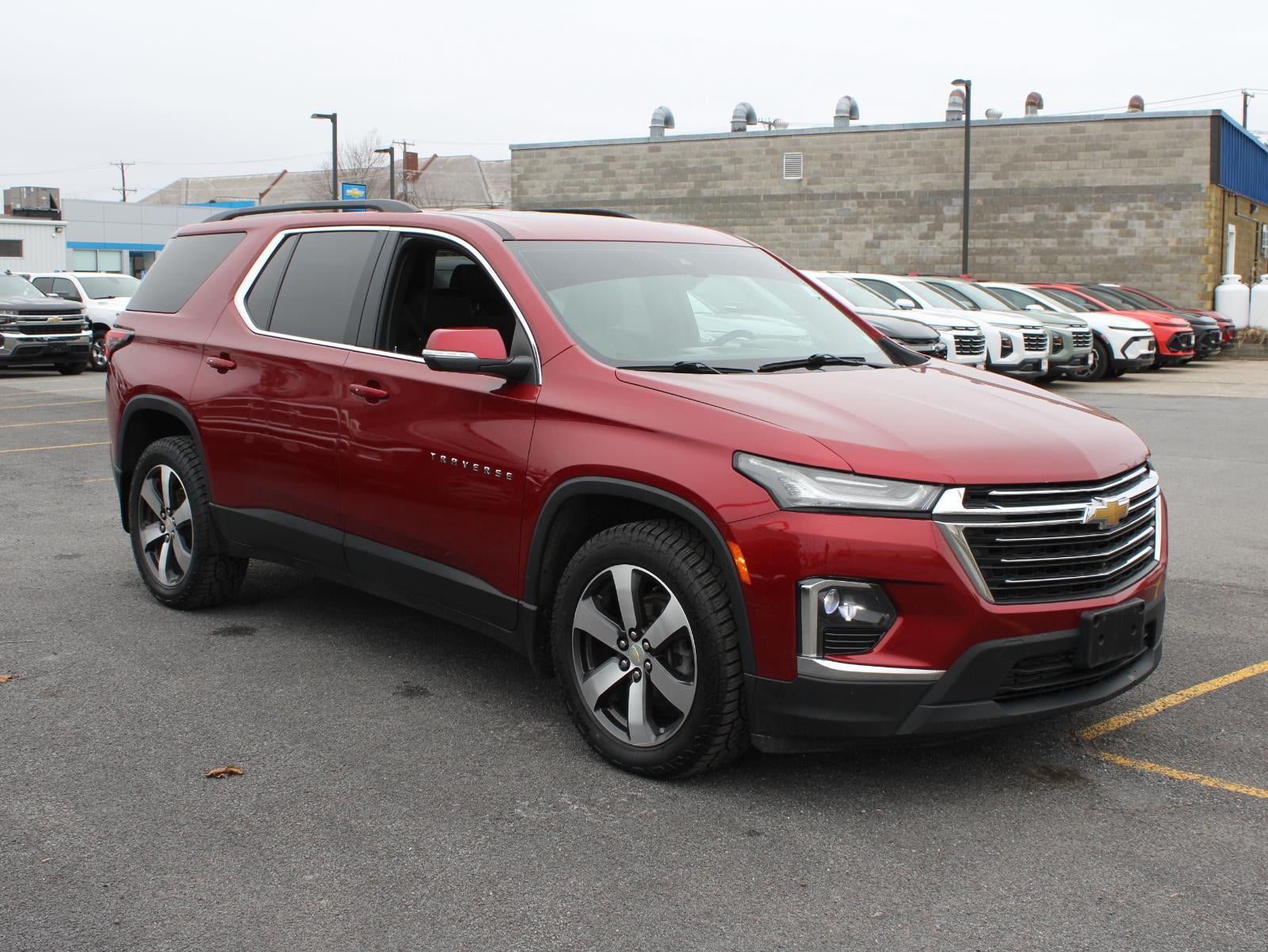 2022 Chevrolet Traverse LT Leather