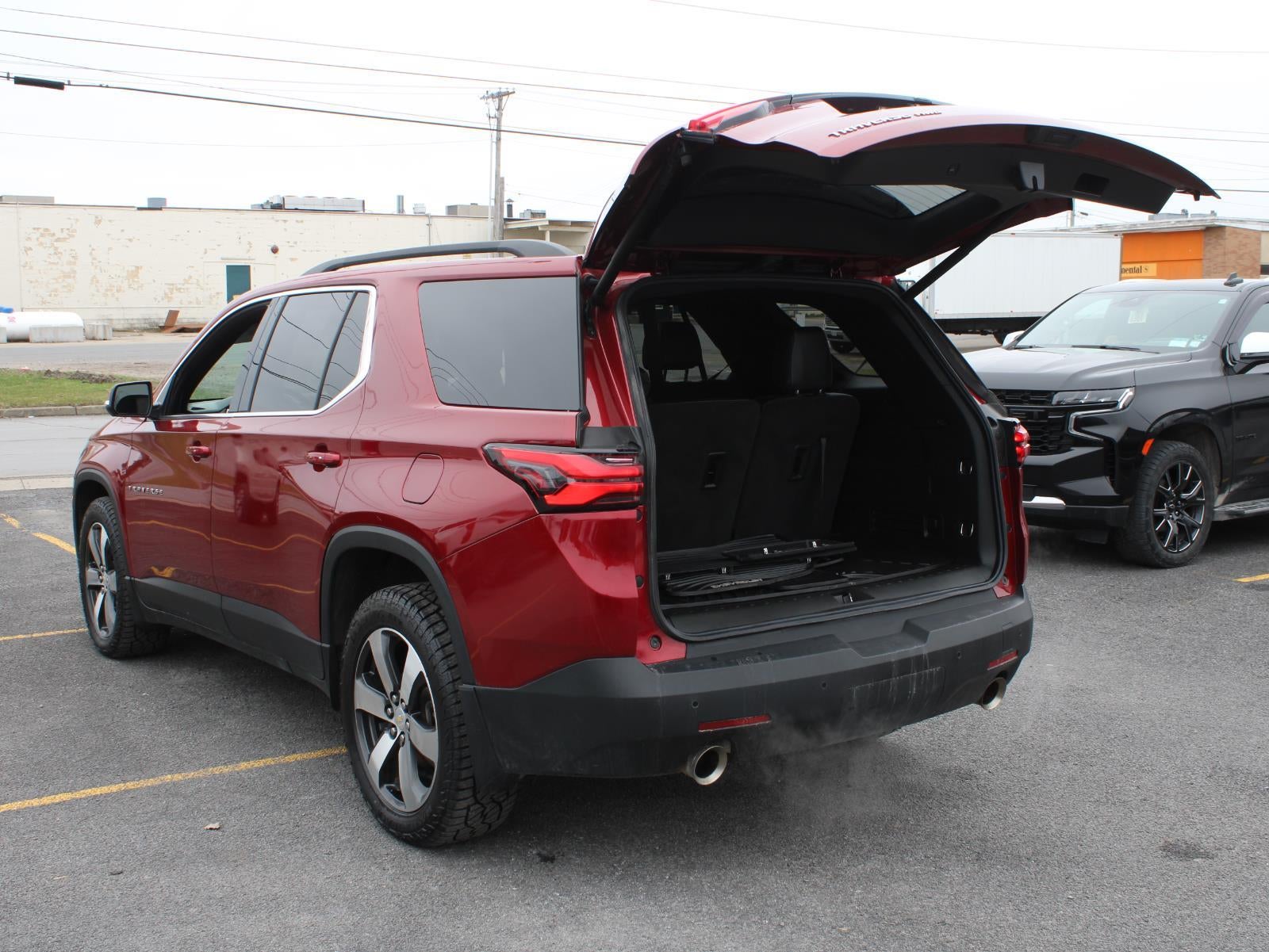 2022 Chevrolet Traverse LT Leather