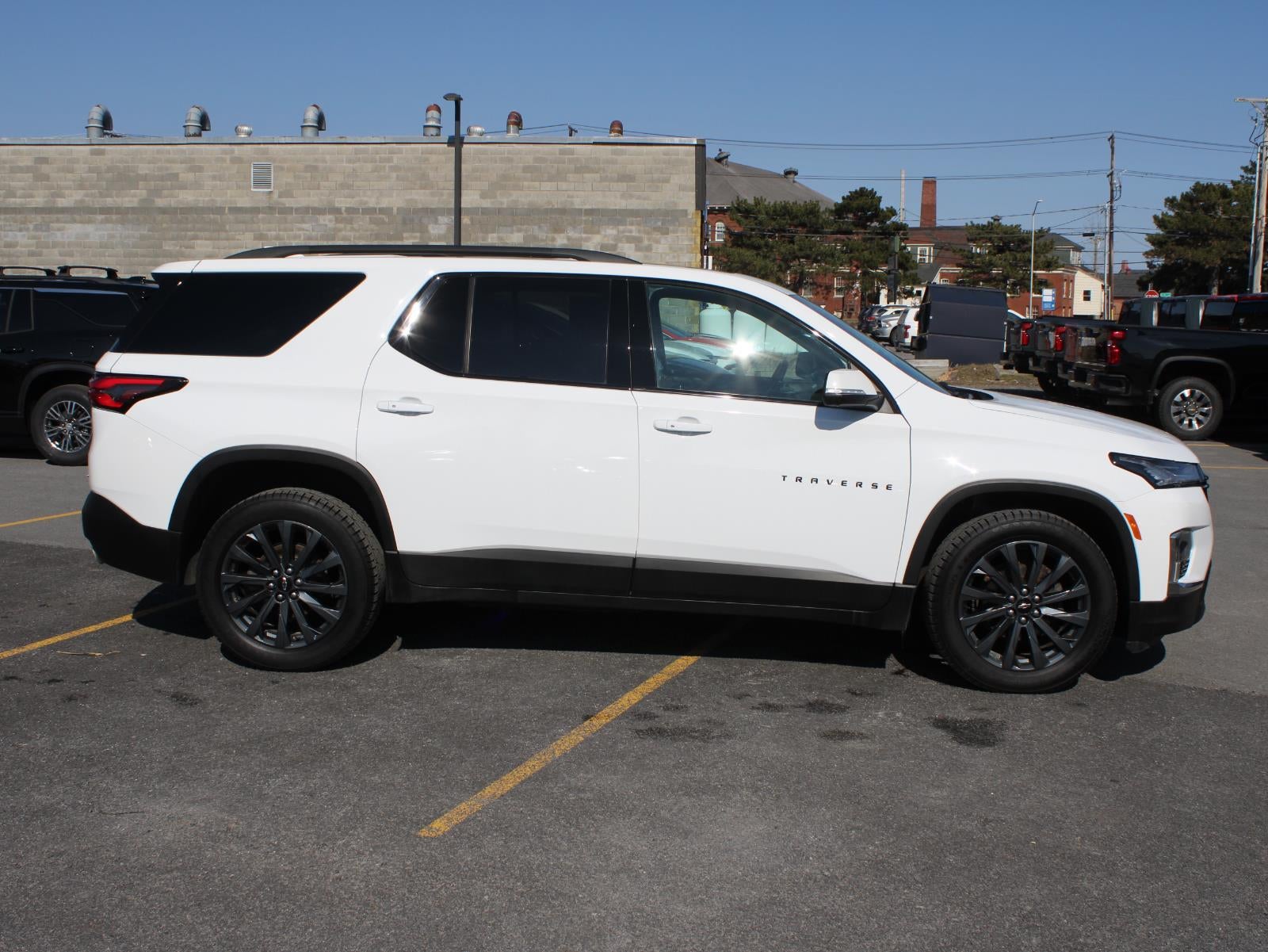 2023 Chevrolet Traverse RS