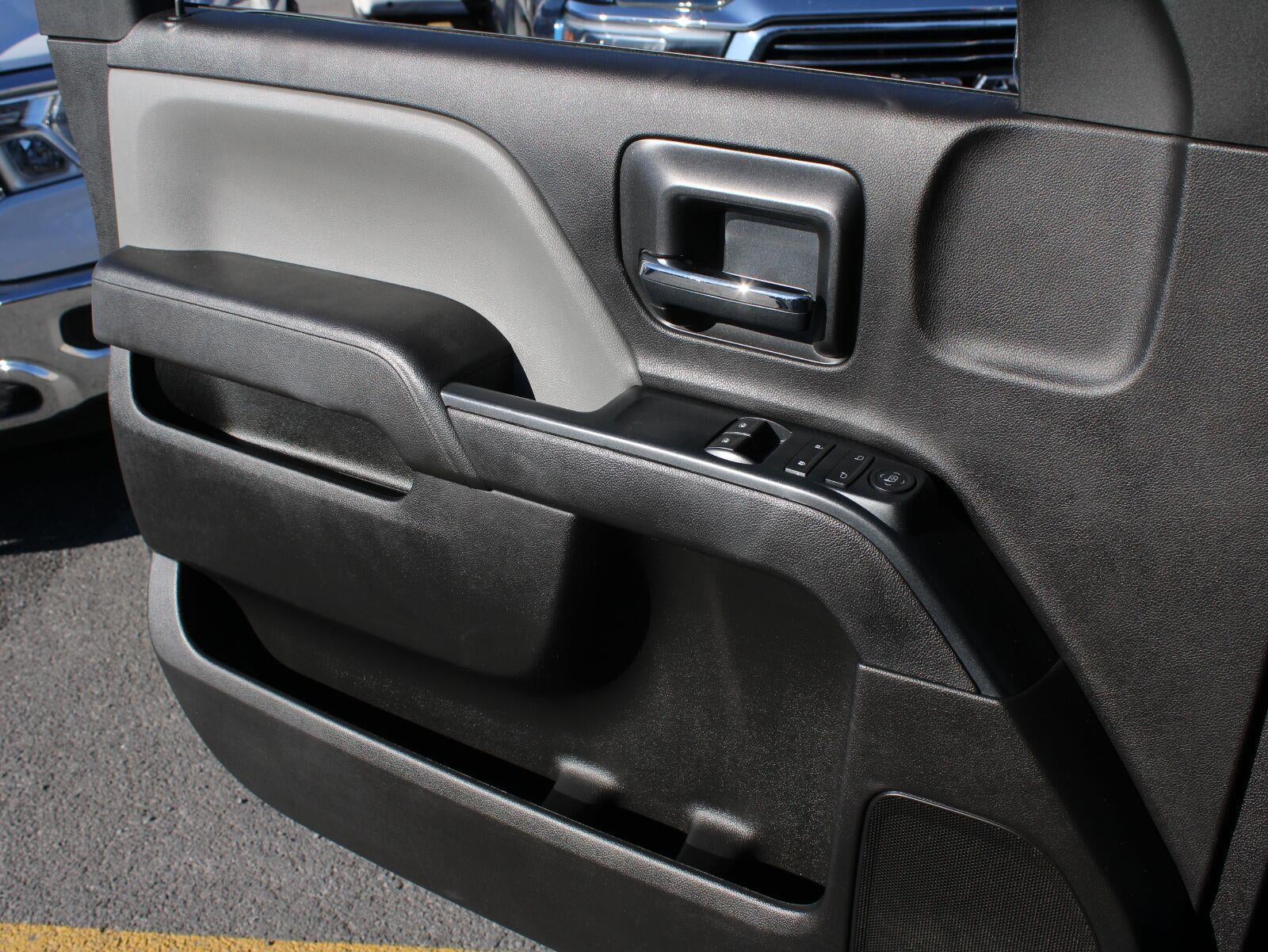 2017 GMC Sierra 3500 HD REG CAB 4WD 133.6
