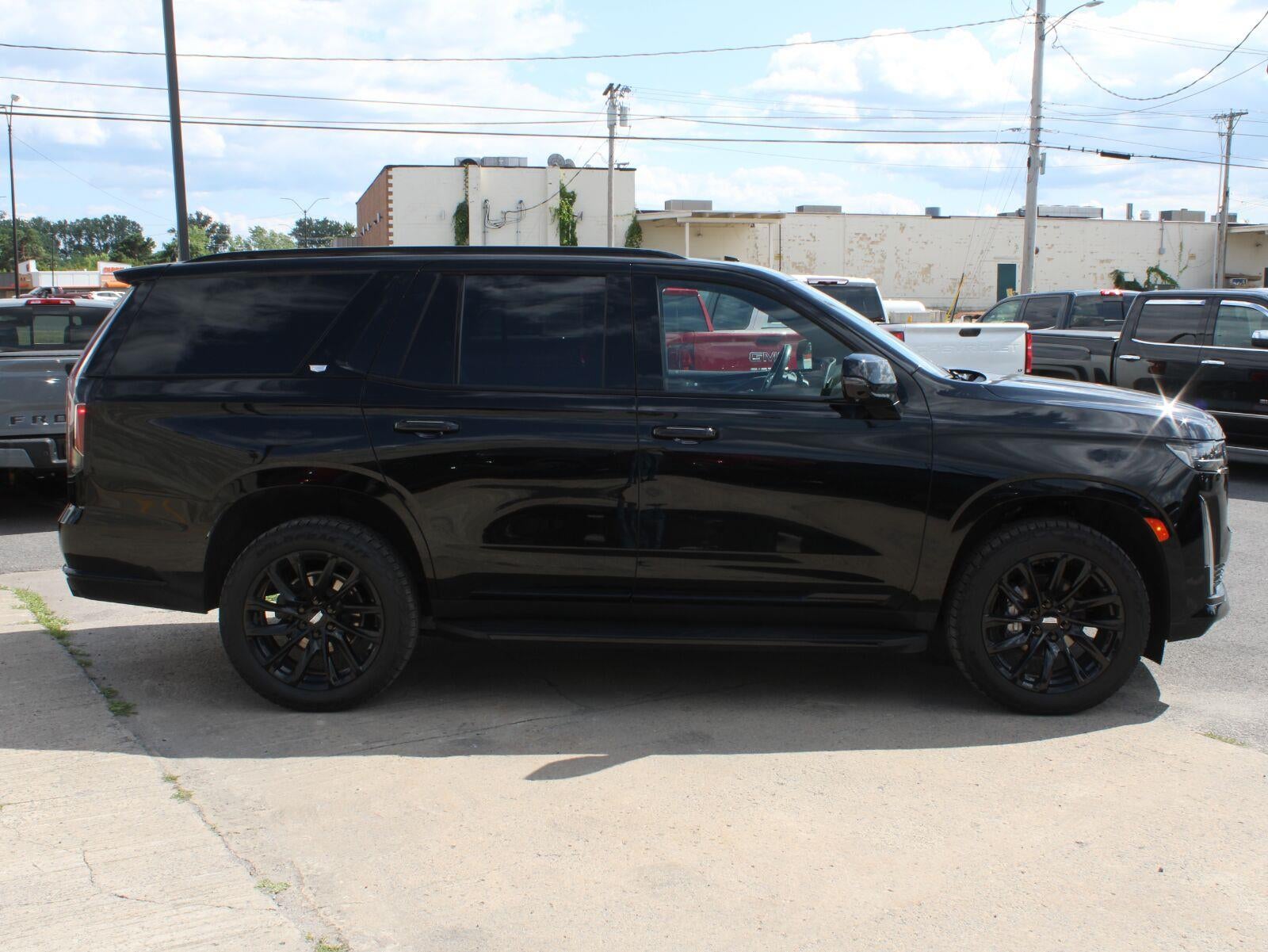 2023 Cadillac Escalade Sport