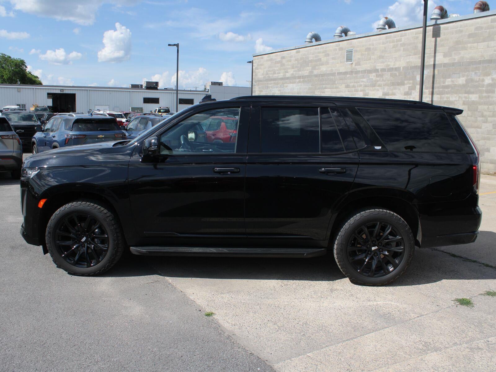 2023 Cadillac Escalade Sport