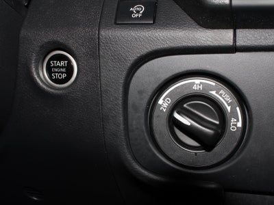 2025 Nissan Frontier Crew Cab PRO-4X 4x4