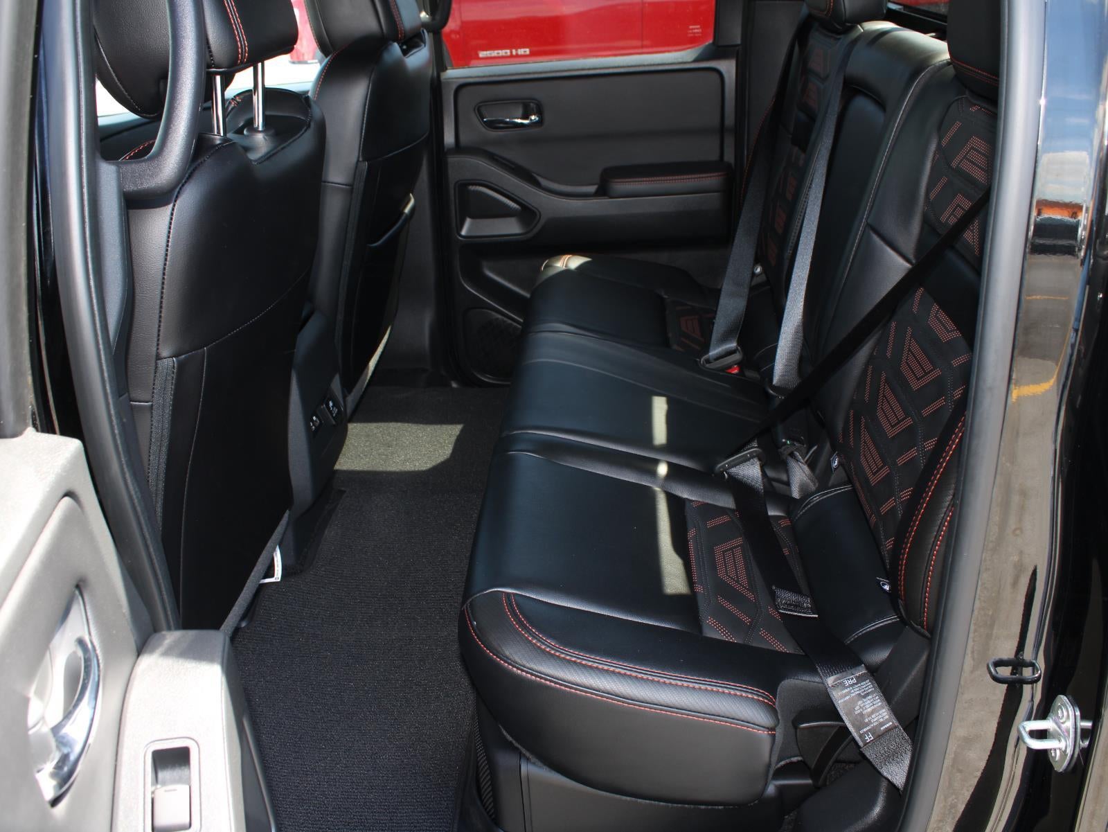 2025 Nissan Frontier Crew Cab PRO-4X 4x4