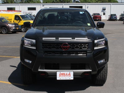 2025 Nissan Frontier Crew Cab PRO-4X 4x4