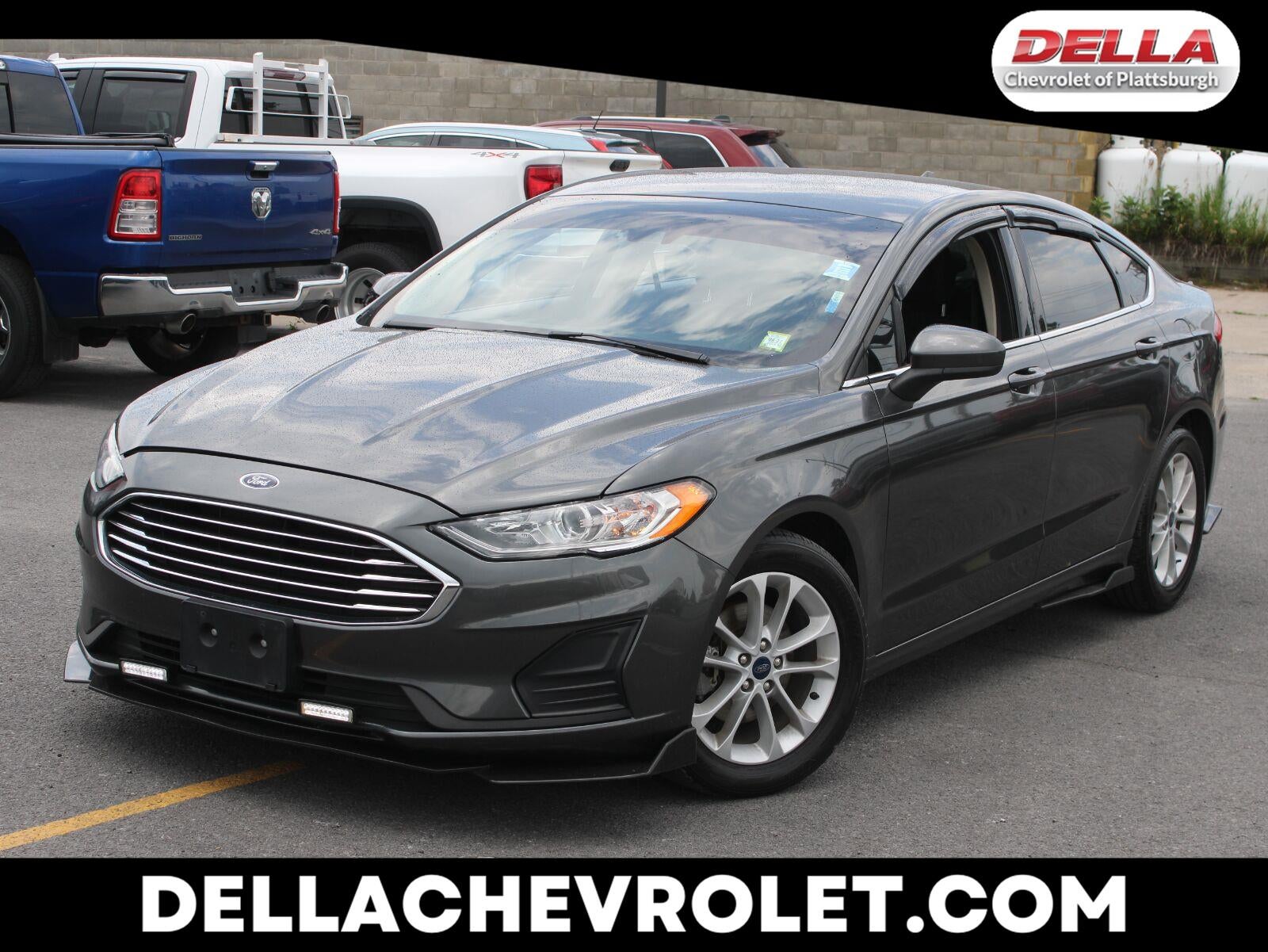 2020 Ford Fusion SE