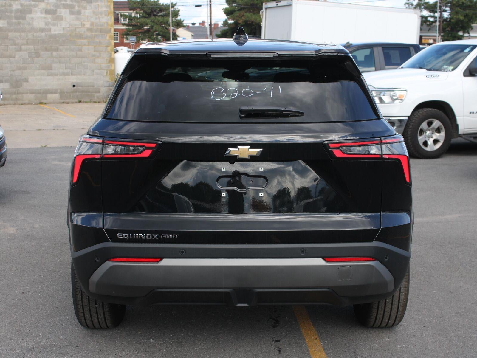 2027 Chevrolet Equinox LT