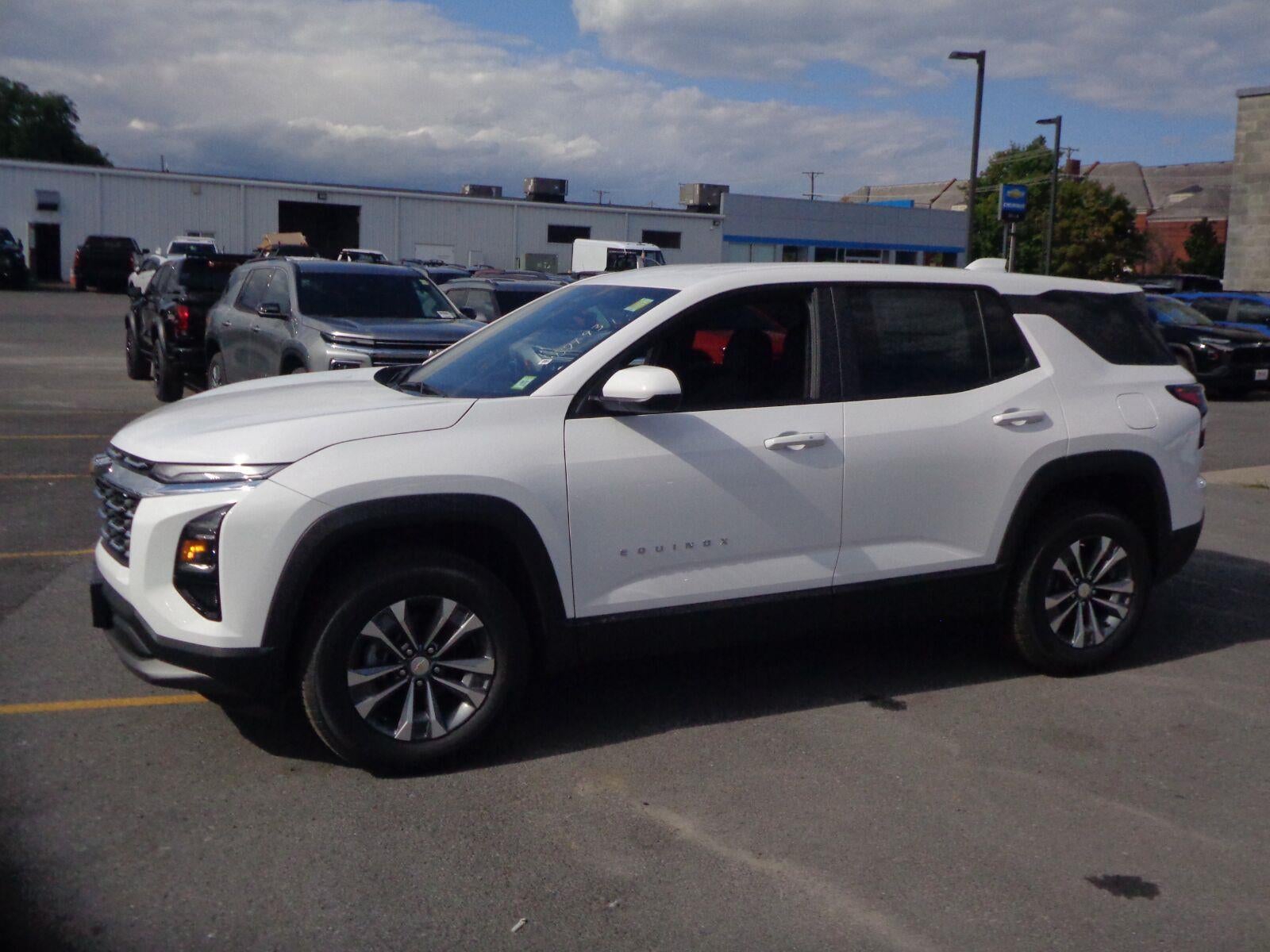 2027 Chevrolet Equinox LT