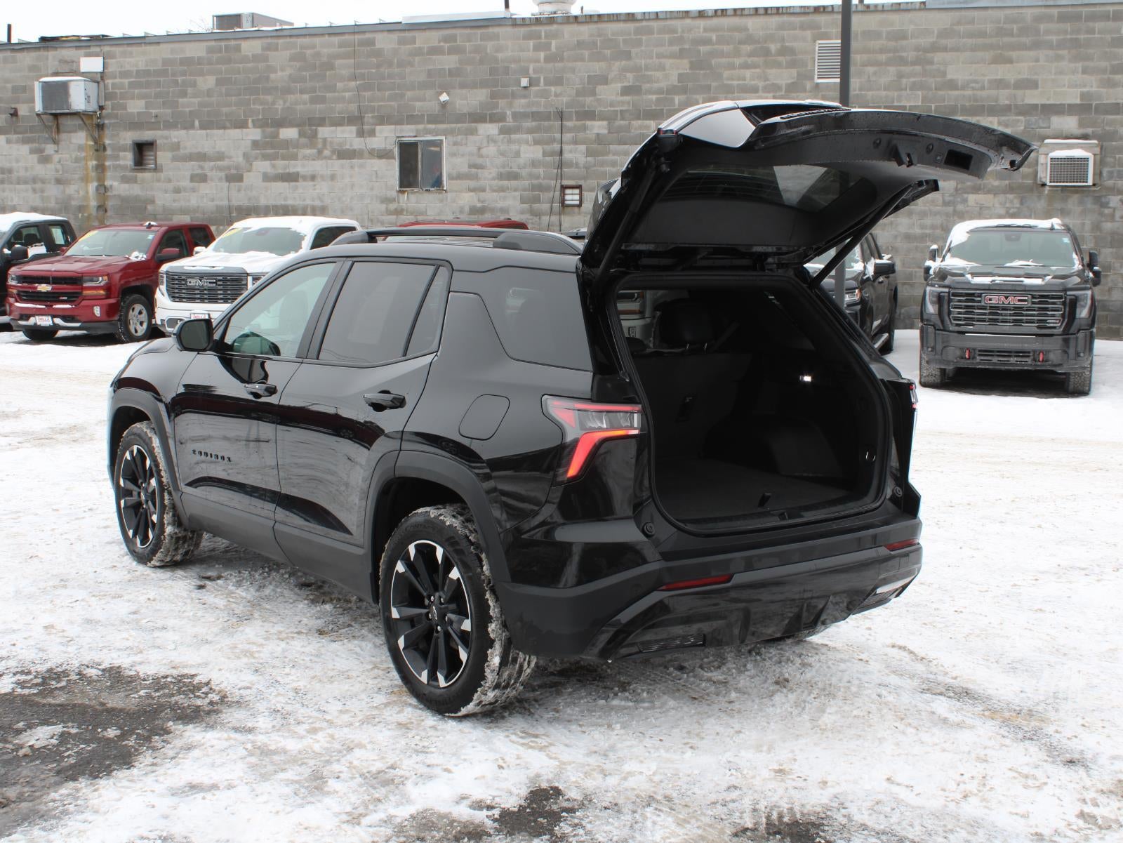 2025 Chevrolet Equinox RS
