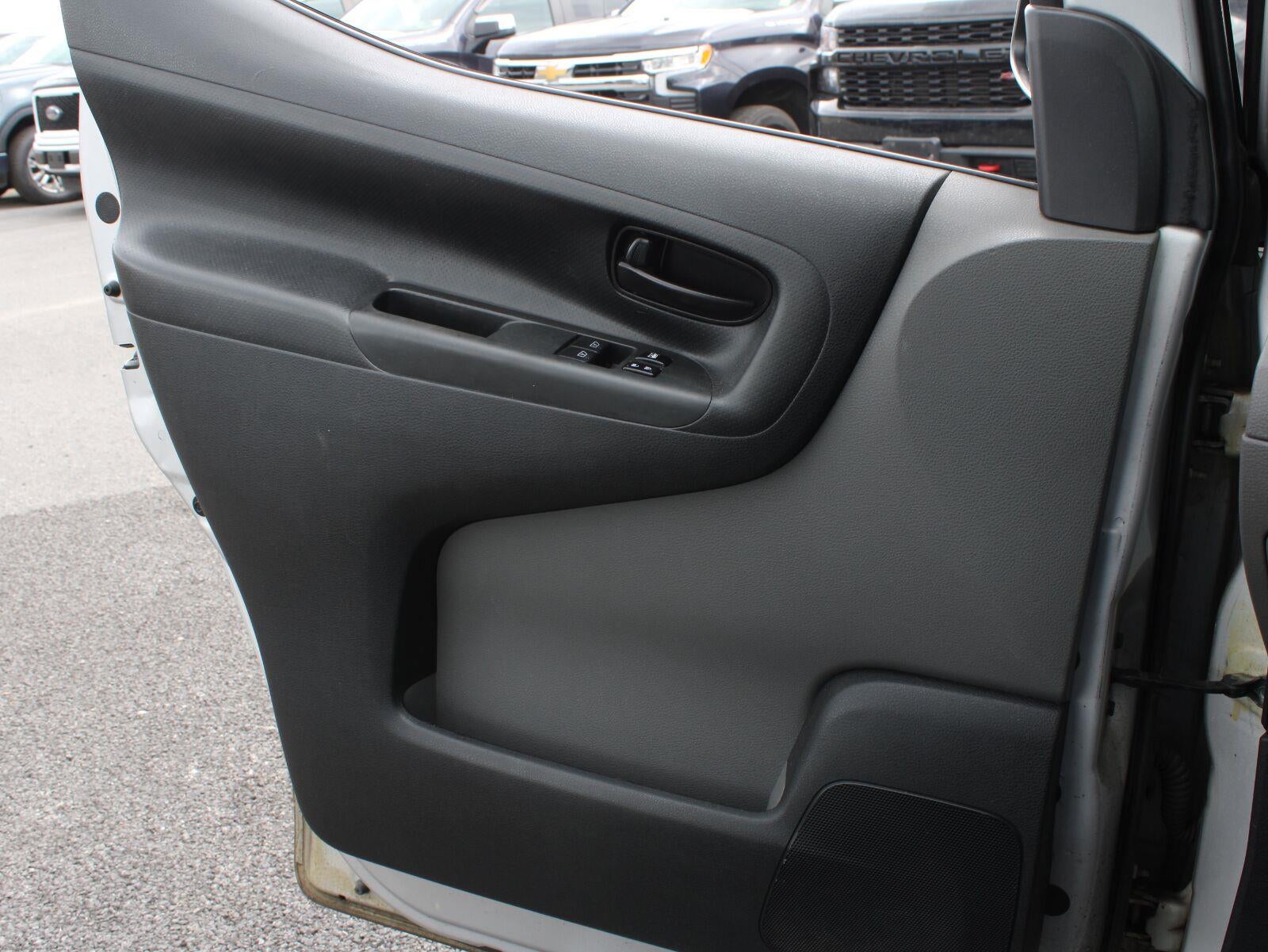2017 Nissan NV200 S