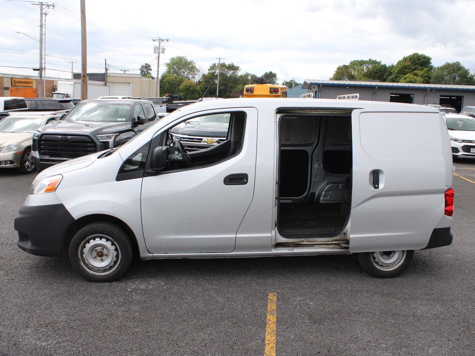 2017 Nissan NV200 S