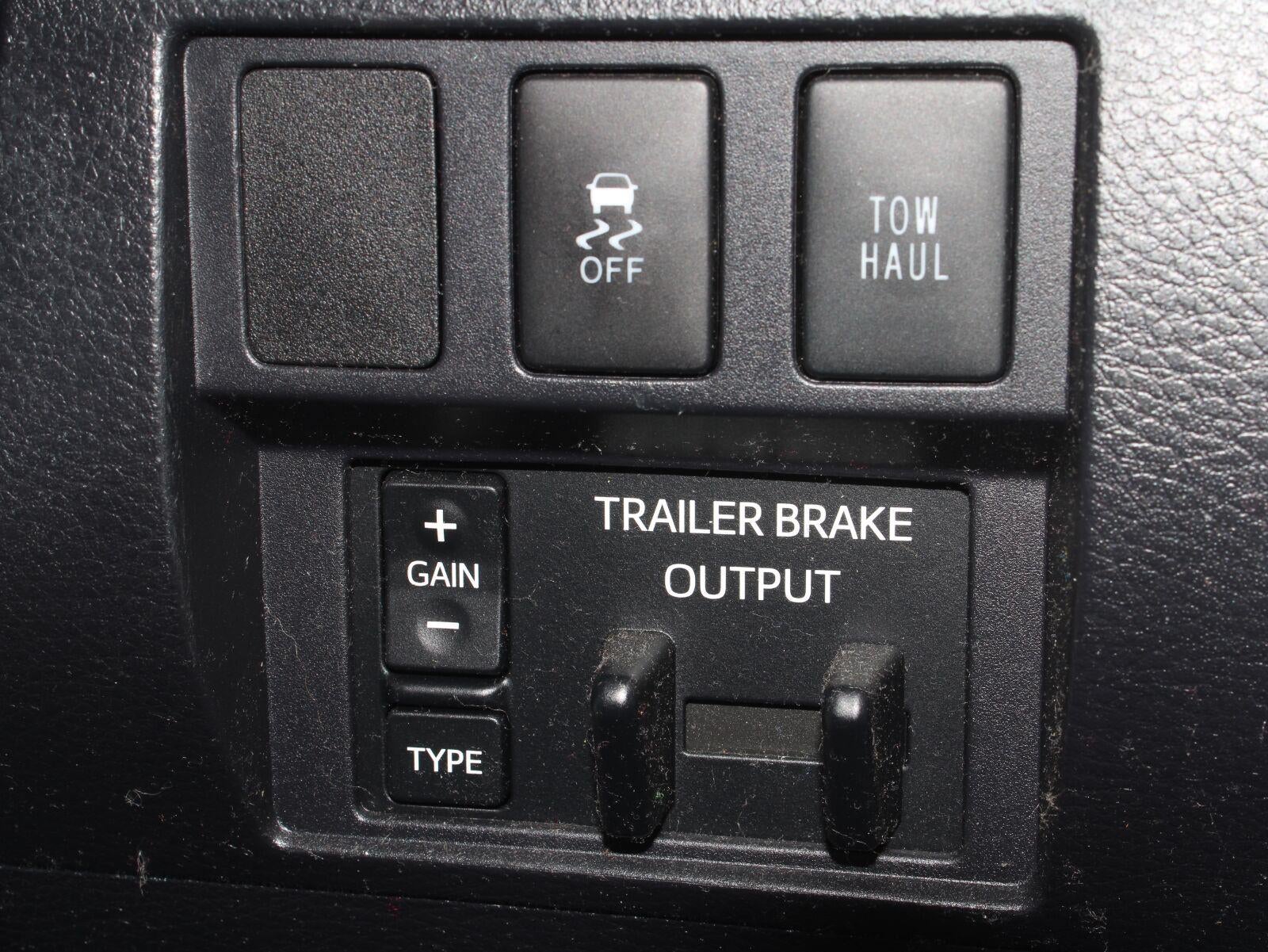 2017 Toyota Tundra SR5 5.7L V8