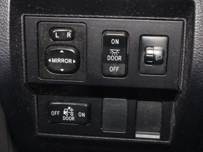 2017 Toyota Tundra SR5 5.7L V8