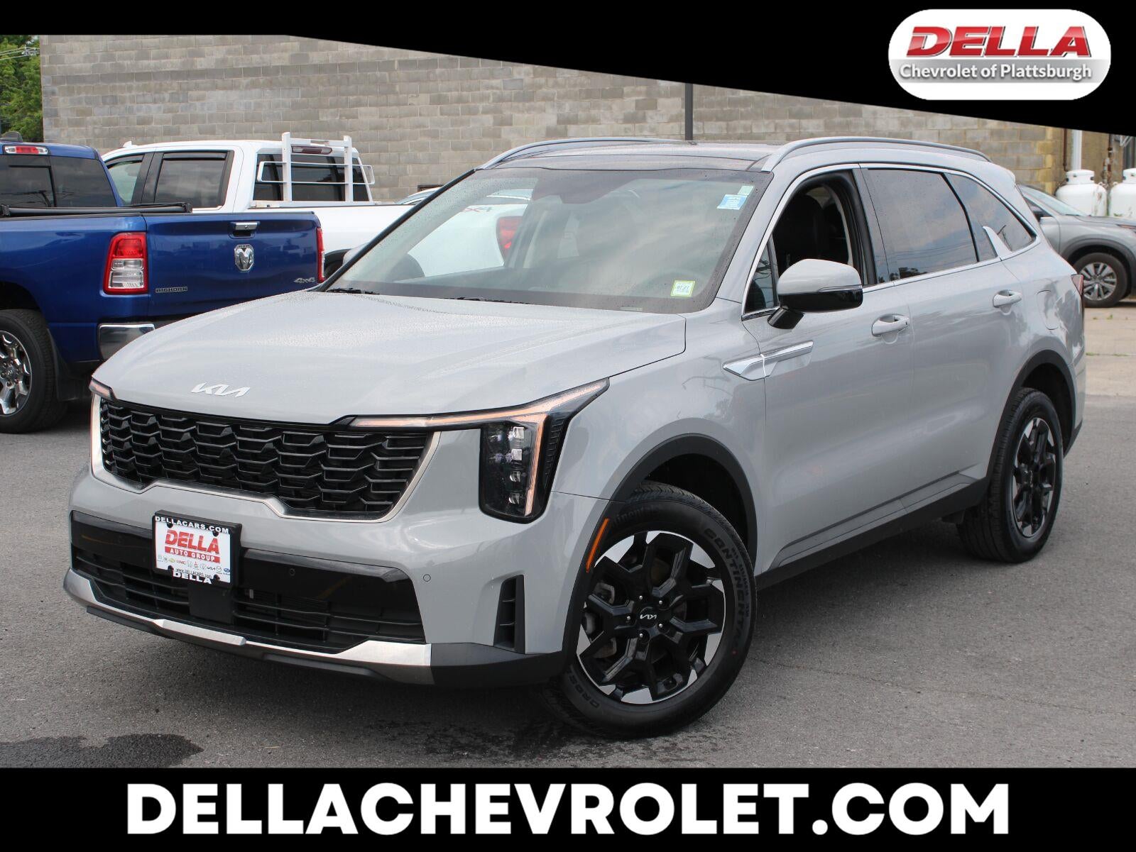 2025 Kia Sorento S