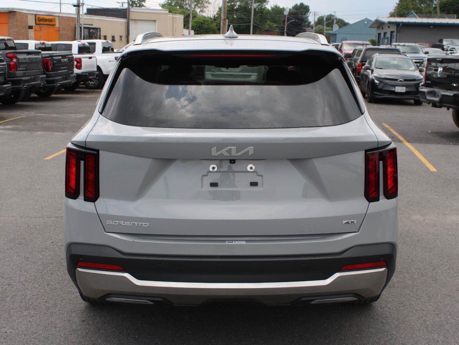 2025 Kia Sorento S